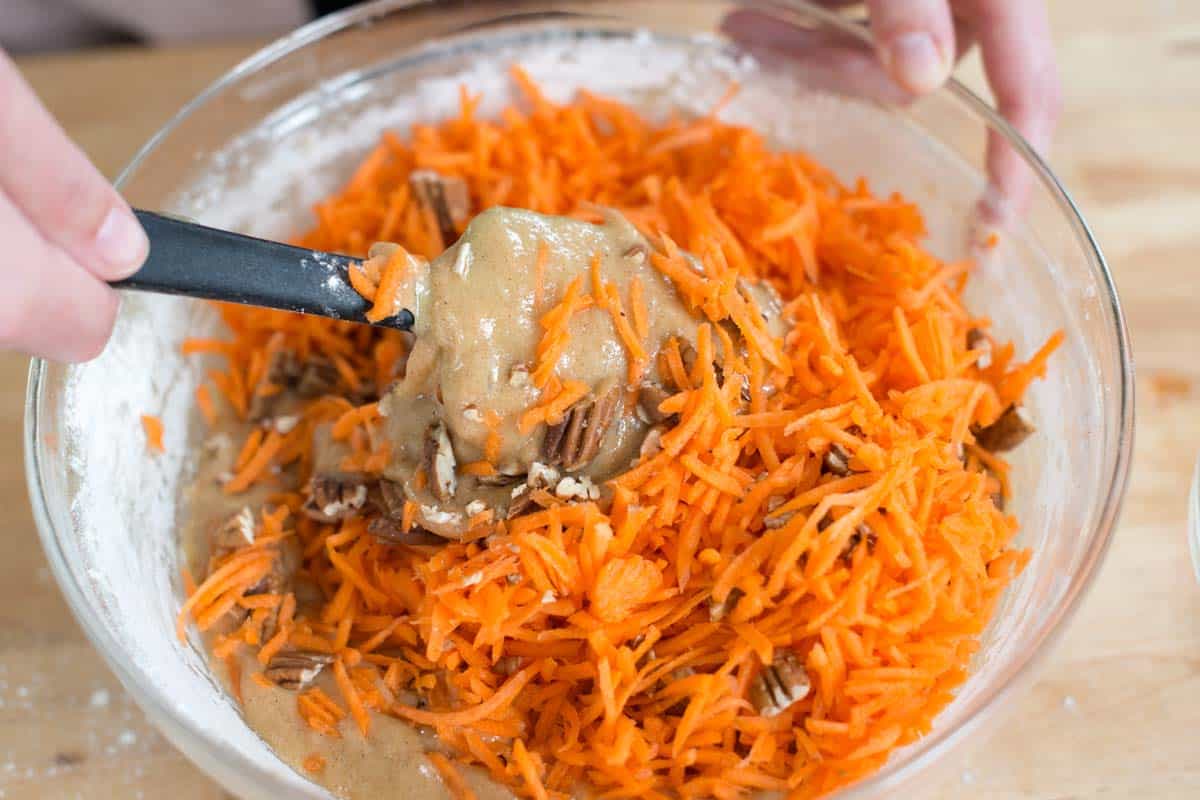 Jednoduchý recept na vynikající mrkvový dort: Na něm si opravdu pochutnáte!