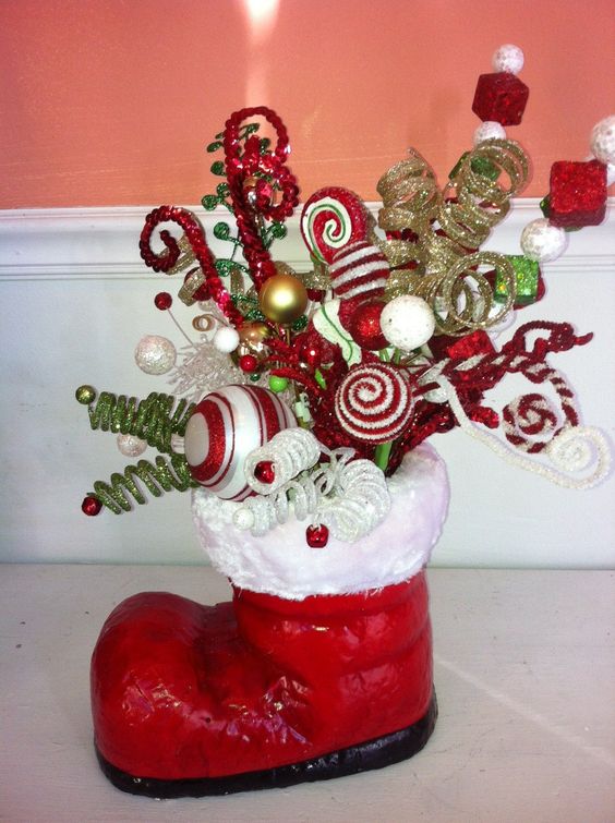 Rozdělili jsme obyčejnou pet lahev na 3 díly a vytvořili jsme si kouzelné vánoční dekorace!