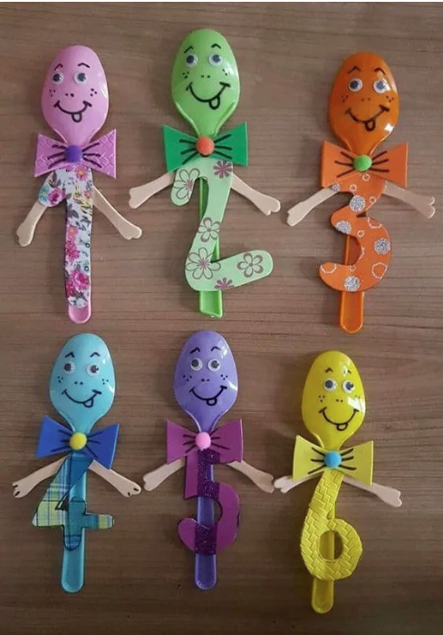 Vezměte vatové tampóny, tyčinky a plastové lžičky – Úžasné tvoření pro děti