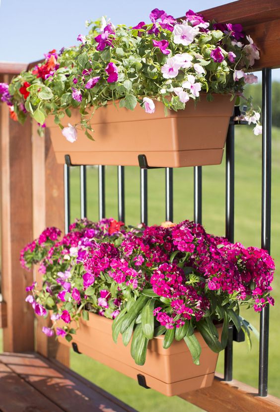 Zkrášlete si balkon květinami! – 20 originálních inspirací, jak na to