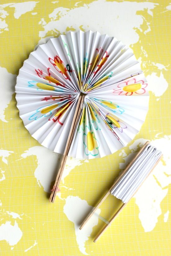 35+ nápadů na letní výrobky z papíru, při kterých si děti užijí kreativní zábavu plnou barev!