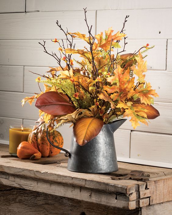 Proměňte staré konve na zalévání v krásné podzimní dekorace!