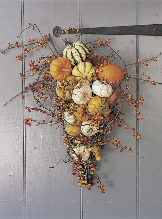 30+ úžasných způsobů, jak vyzdobit Vaše přední dveře a vchod do domu v podzimním stylu!