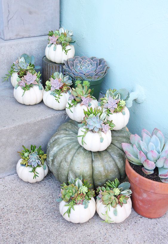 Postačí Vám stará punčocha, betonová směs a gumičky: Úžasné podzimní dekorace!