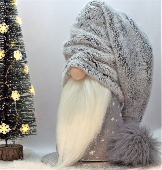 Snadný návod na výrobu kouzelných skřítků z ponožek a rýže: Krásná vánoční dekorace!
