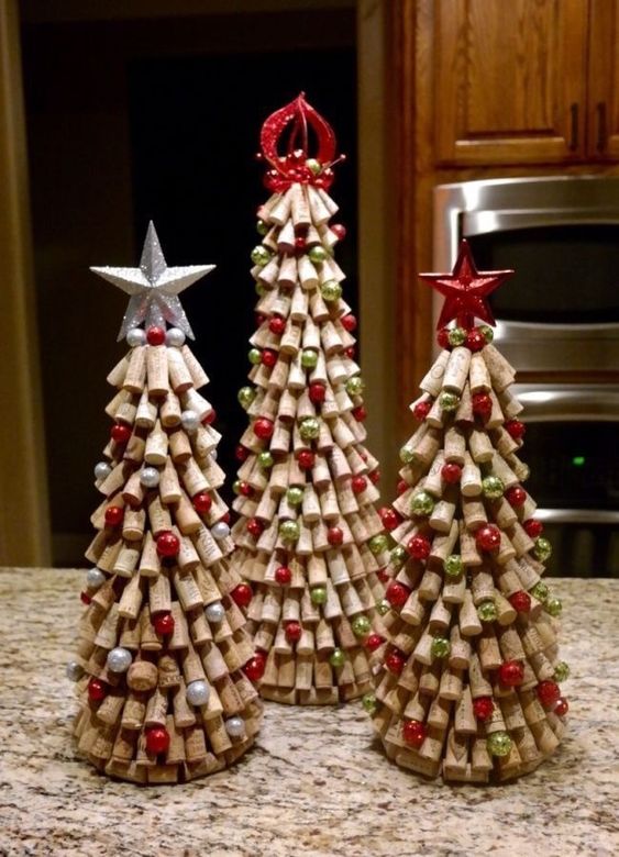 Levné a kreativní nápady na vánoční ozdoby a dekorace z korkových zátek!