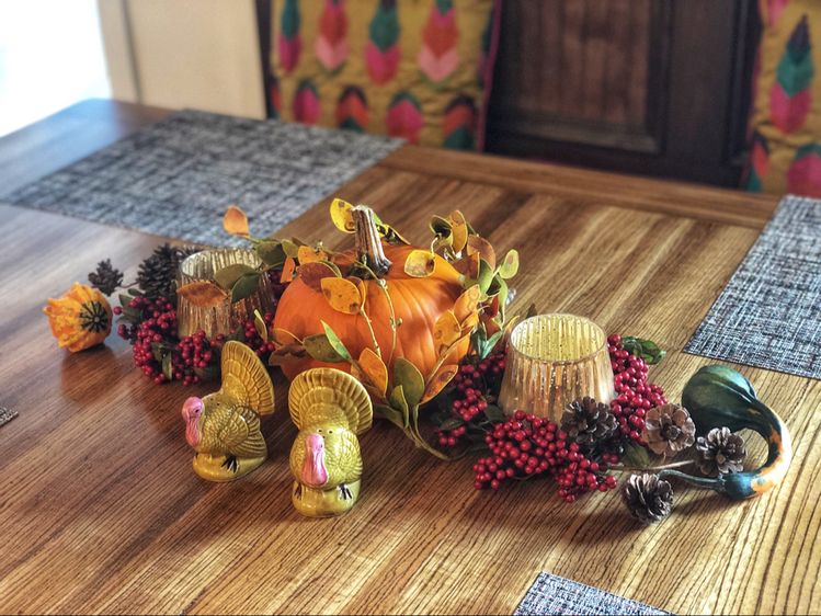 Vykouzlete si na váš stůl jednu z těchto překrásných podzimních dekorací