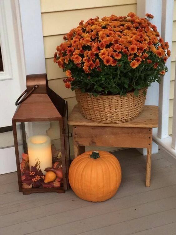 Proměňte obyčejnou lucerničku v krásnou podzimní dekoraci!