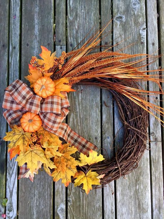 Přidejte do vašeho podzimního věnce obyčejnou dýní – Výsledek stojí za to!