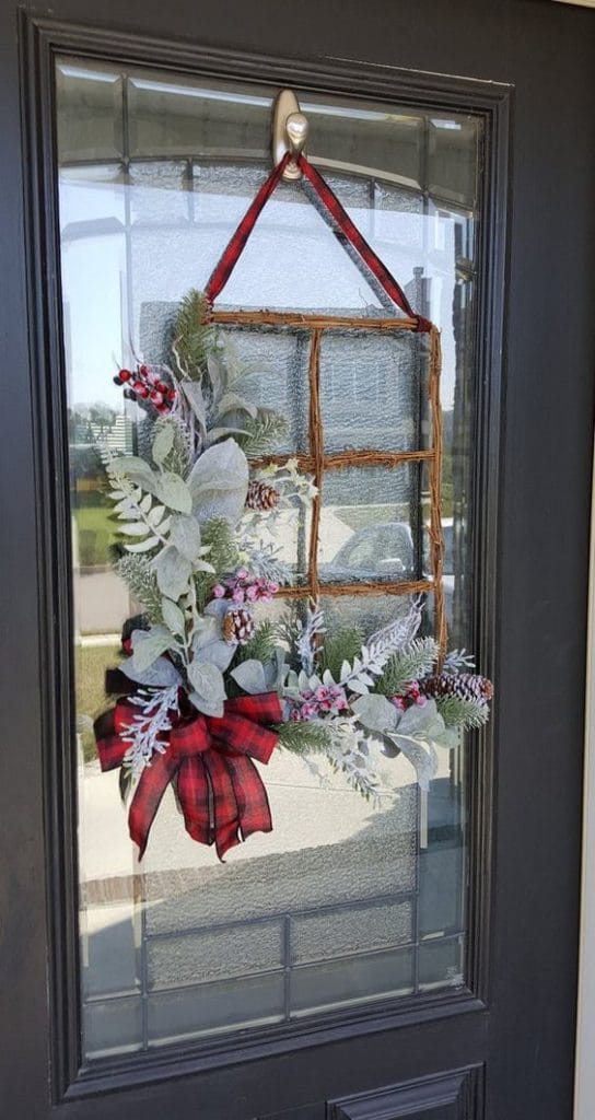 Zapomeňte letos na věnec – inspirace na originální dekorace na vchodové dveře