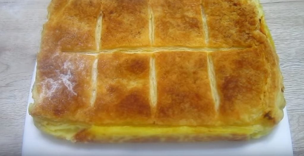 Výborný koláč z listového těsta s pomerančovým krémem: Příprava je velice jednoduchá a výsledek božský!