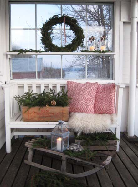 Zimní balkóny a terasy – 20+ inspirací na krásnou výzdobu