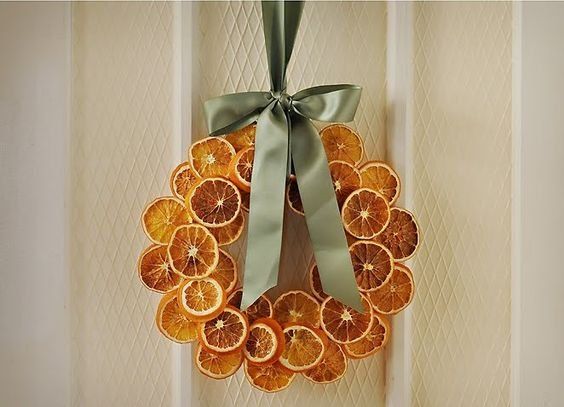 Přidejte do vaší zimní dekorace také usušený pomeranč! Výsledek stojí za to