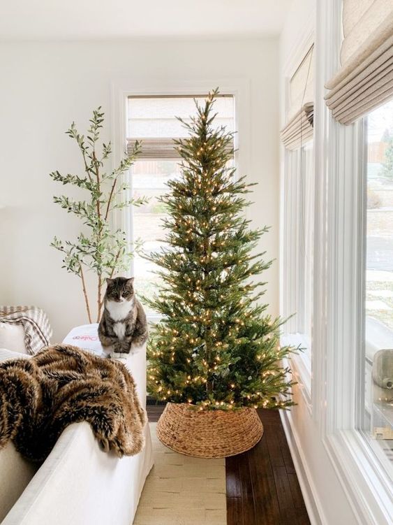 Jednoduchý způsob, jak zkrášlit stojan vašeho vánočního stromku – Inspirujte se!