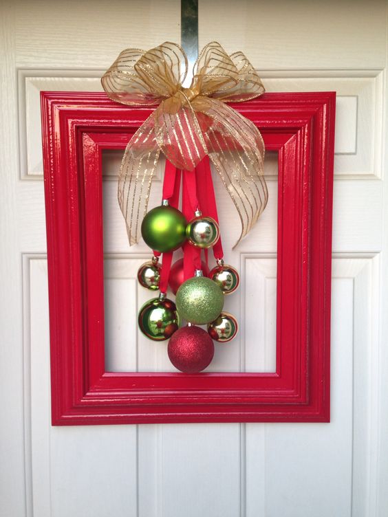 Staré rámečky jsou skvělým prvkem k dekoračním účelům: Vánoční inspirace pro Vás!