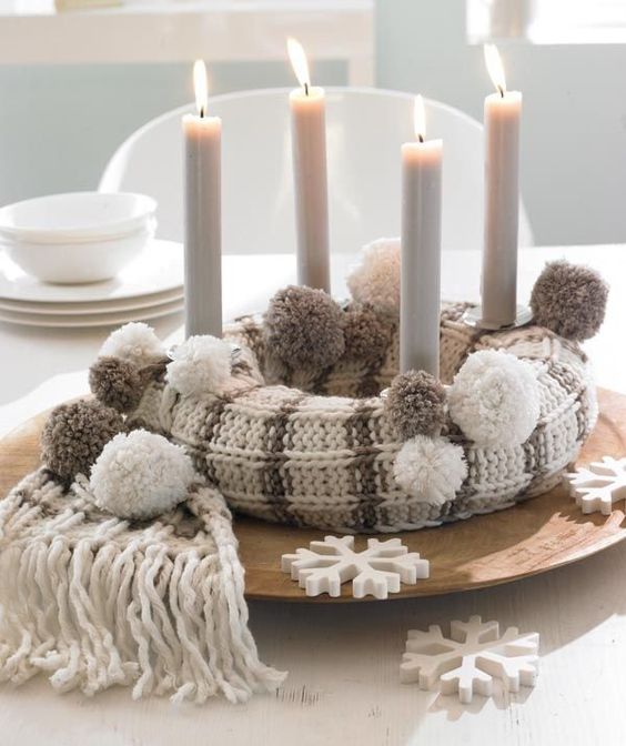 Vyrobte si jeden z těchto krásných, pletených věnců – Krásná adventní dekorace!
