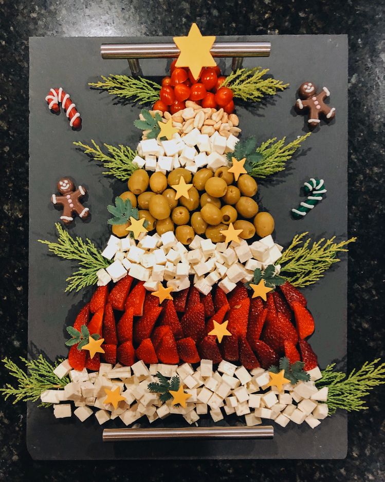 Vánoční stromek přímo na vašem stole a to pouze z jídla! – Inspirujte se