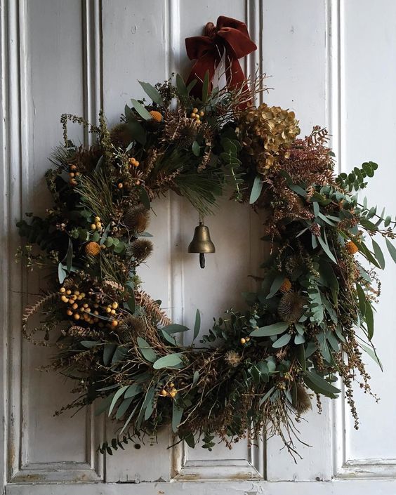 Krásné přírodní věnce k výzdobě vchodových dveří na Vánoce a zimní měsíce!