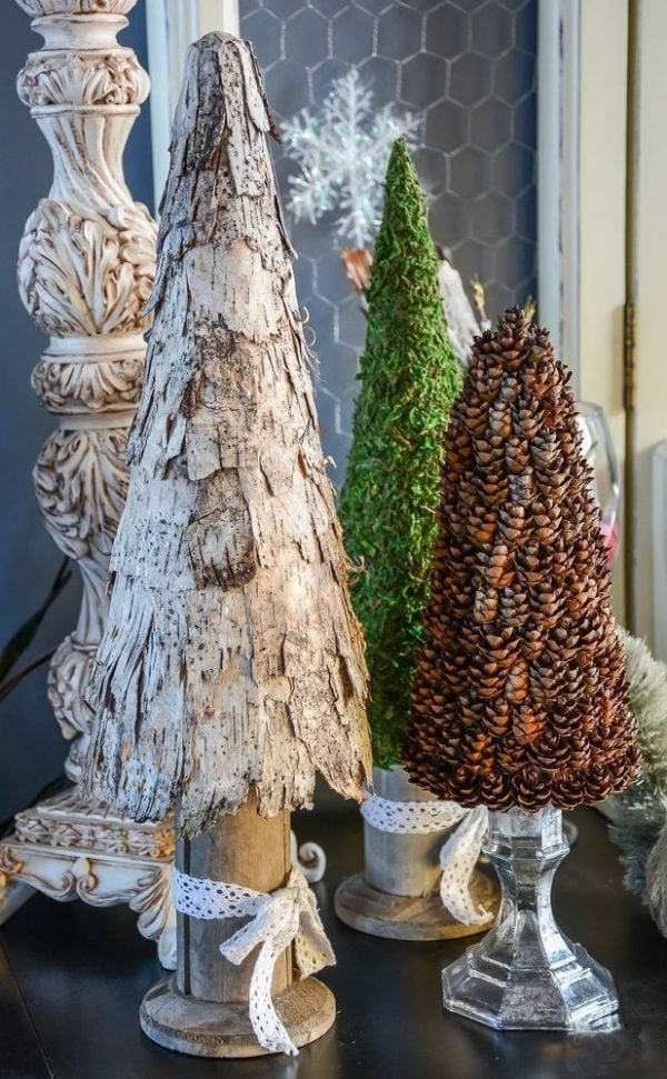 Zimní dekorace vytvořené z březové kůry a dřeva – krásné přírodní nápady