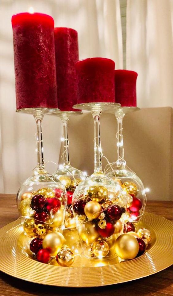 Zimních dekorace z obyčejných sklenic na víno – levné a krásné