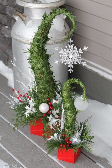 Zimní tvoření dekorací z větviček, mechu a šišek – Inspirujte se i Vy