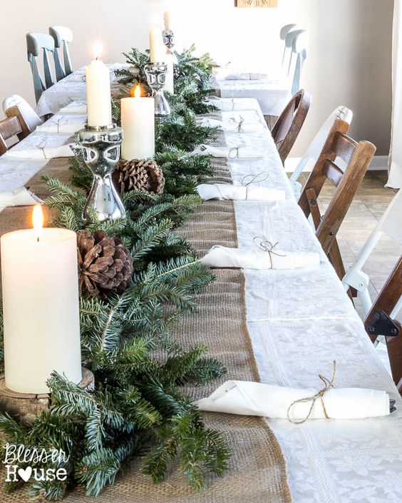 Úžasné dekorace z jehličí na sváteční stůl: 25+ inspirací na zimní výzdobu