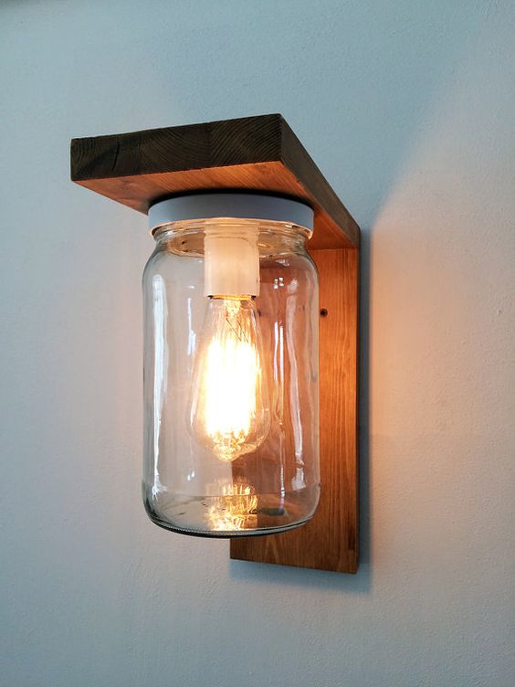 Originální inspirace a nápady na lustry či lampy: Využijte obyčejné zavařovací sklenice!