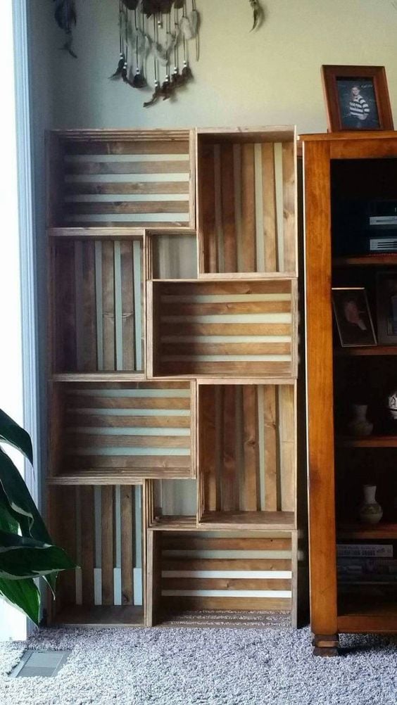 Využijte dřevěné bedýnky k vytvoření úžasného nábytku do domácnosti