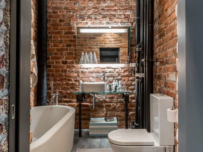 Stačí ho dát jen na jednu stěnu: 26+ krásných a moderních nápadů na cihlový obklad v koupelně!