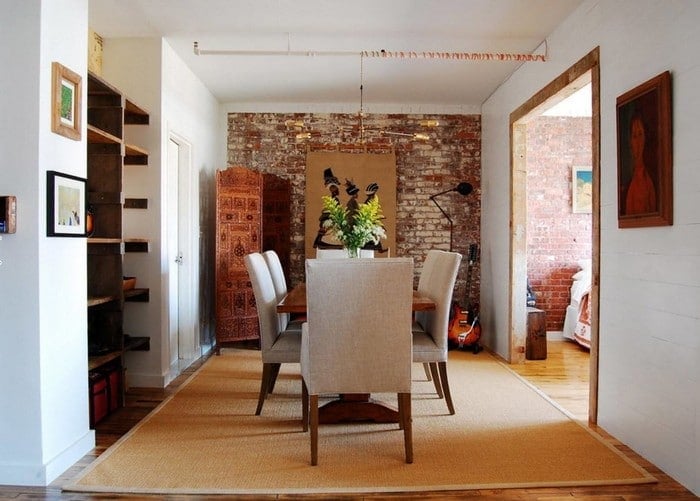 Cihlový obklad v obývacím pokoji vypadá skvěle – prohlédněte si galerii