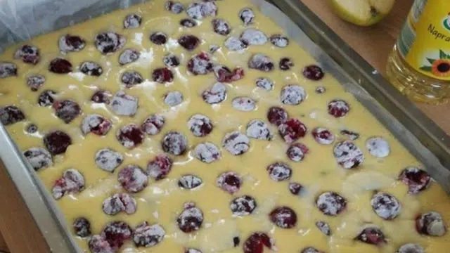 Recept na pudinkový dezert s třešněmi Recept na pudinkový dezert s třešněmi