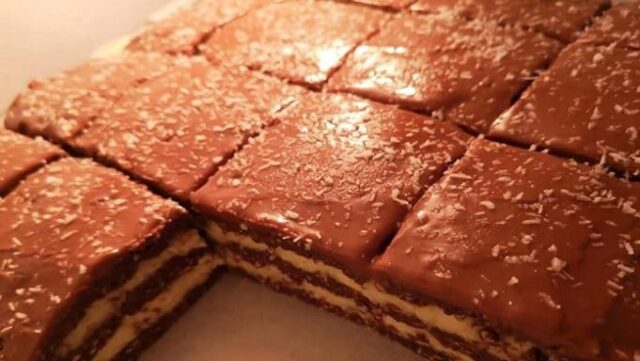 Recept na kokosové řezy s čokoládou