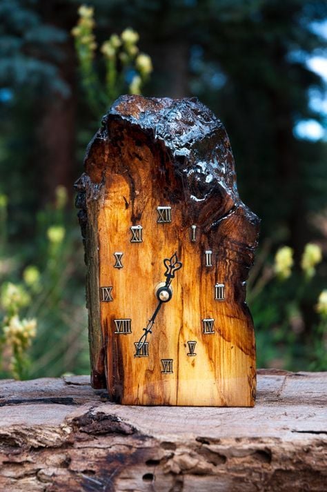 Potřebovali jen několik kusů dřeva – Krásné dekorace od velkých kreativců