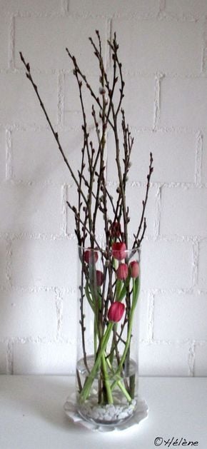 Neutrácejte letos za drahé jarní dekorace – Ozdoby naskládejte do skleněné nádoby