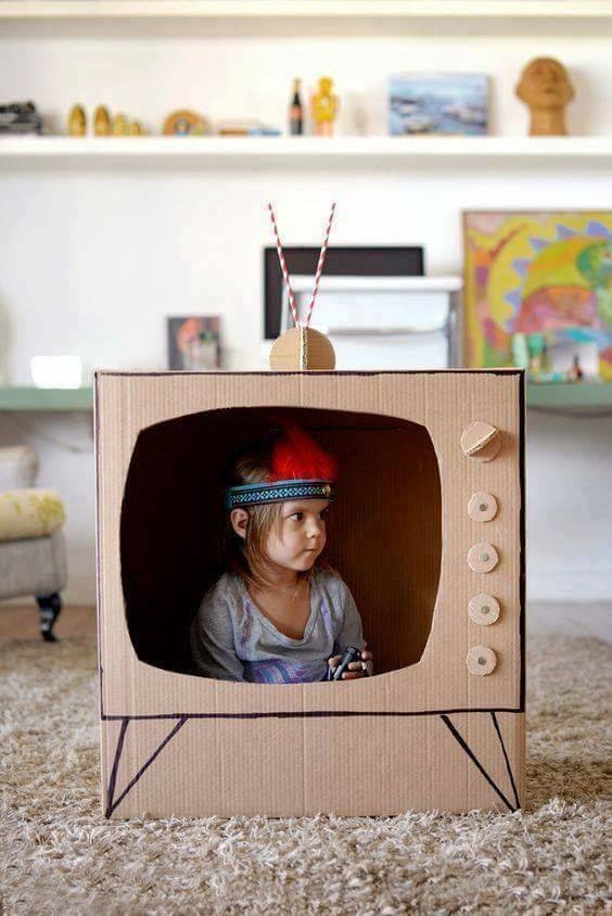 Využijte obyčejný karton: 30+ úžasných nápadů na levné tvoření pro děti
