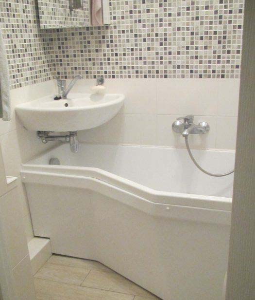 I malá koupelna může být útulná a praktická. Přinášíme vám inspiraci