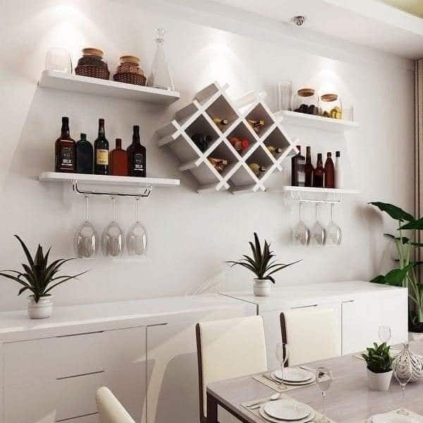 Kuchyňské poličky, které vypadají skvěle a přinesou další úložný prostor