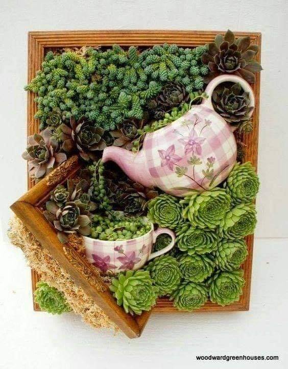 Využijte starou čajovou konvici nebo džbánek: Překrásné nápady na venkovní dekorace