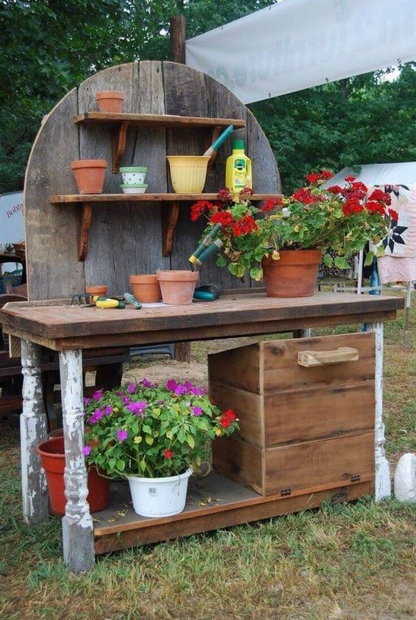 Inspirace z dřevěných palet: Vytvořte si úžasný zahradní stůl pro pořádek a pohodlí na zahradě