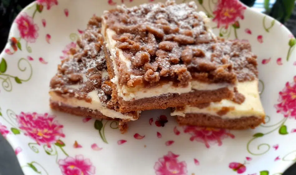 Recept na skvělou strouhanou buchtu s tvarohem, kterou si každý zamiluje! Strouhaná tvarohová buchta