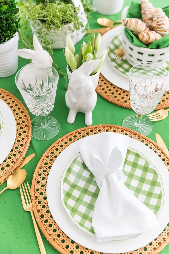 Jarní inspirace na sváteční prostírání stolu ve velikonočním stylu!