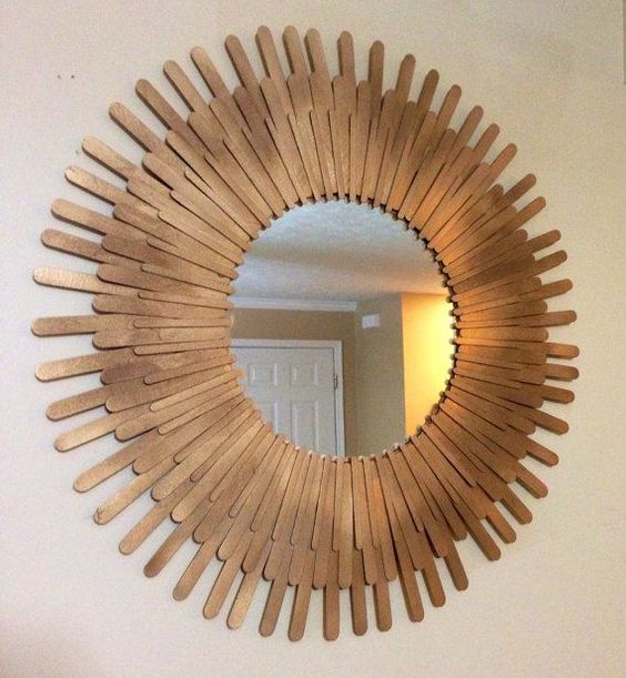 Skvělé nápady na to, jak jednoduše zkrášlit kulaté zrcadlo a vytvořit si originální dekoraci!