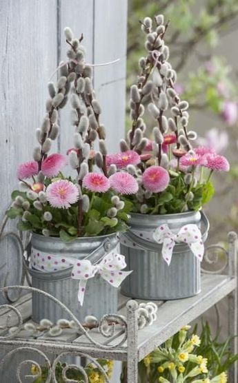 Využijte starý květináč a proutky: 25+ krásných inspirací před vchodové dveře