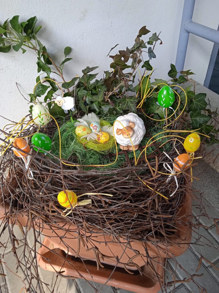 Krásné nápady na venkovní i vnitřní dekorace na jarní měsíce – Začněte tvořit i Vy