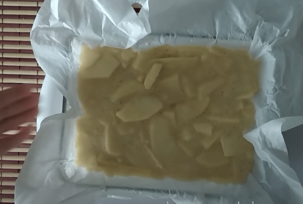 Jablkový koláč: Veľa jabĺk, málo cesta a fantastická chuť - tento recept si uložte!