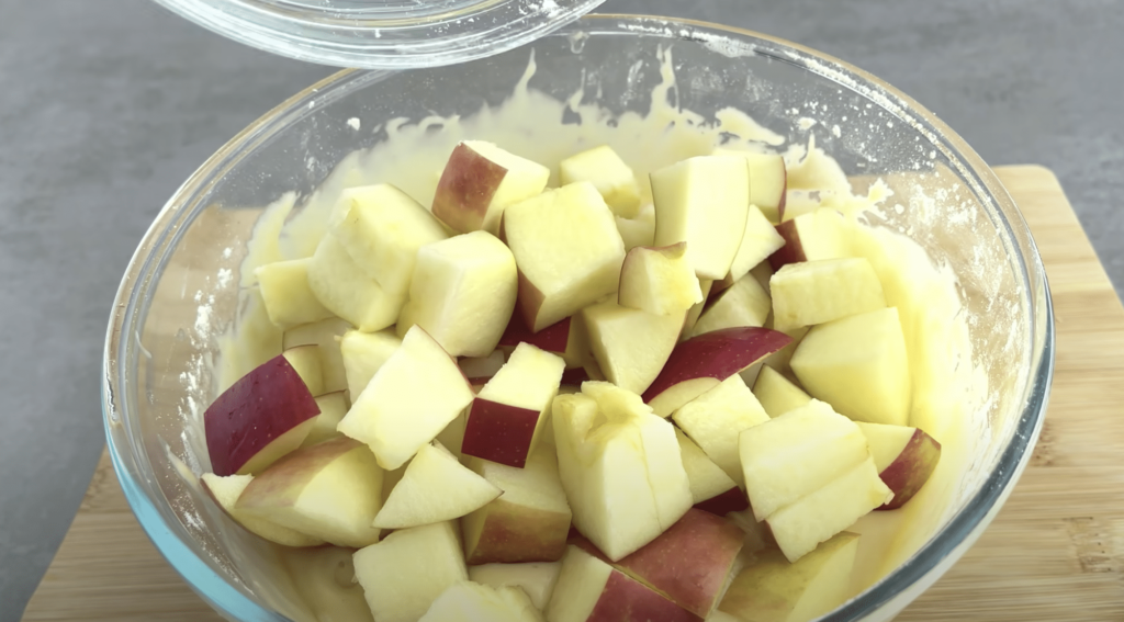 jablečný koláč, který se rozpouští v ústech – úžasná chuť i příprava