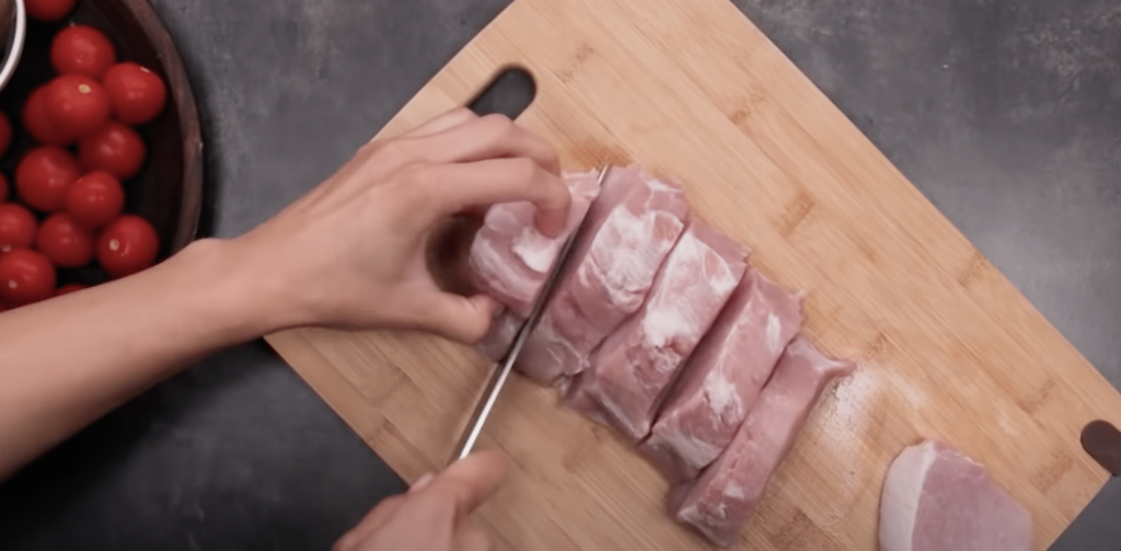 skvělý tip na nedělní oběd – obložené vepřové maso z jedné mísy