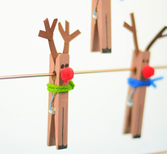 inspirace na zimní tvoření – využijte dřevěné kolíčky na prádlo!