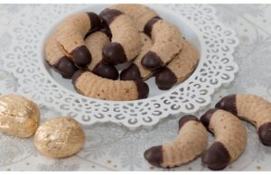 ořechové rohlíčky plněné chutným krémem – recept na vánoční cukroví