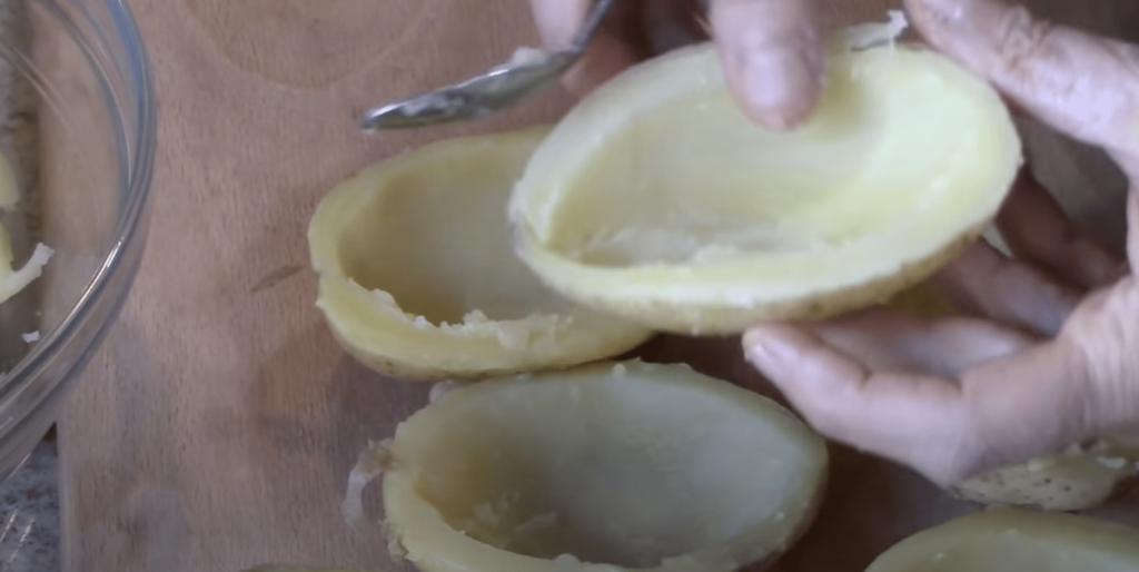 chutné brambory plněné mletým masem – vyzkoušejte tento skvělý recept